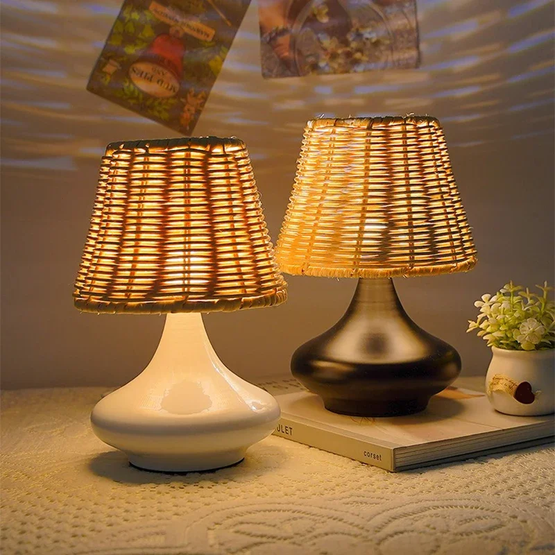 LED Table Lamps Simple Chinese Style Decoration Lamp Dimmable USB Plug Night Light Fabric Lampshade Bedroom Bedside Lighting