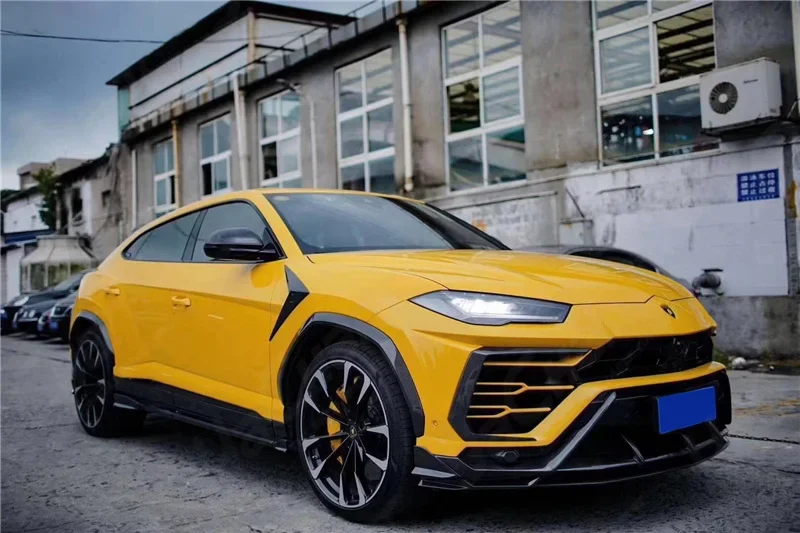 Car-Styling Full Carbon Fiber CF URUS TC Style Front Lip Fit For 2018-2019 Lamborghini URUS Bodykit Front Splitter Lip