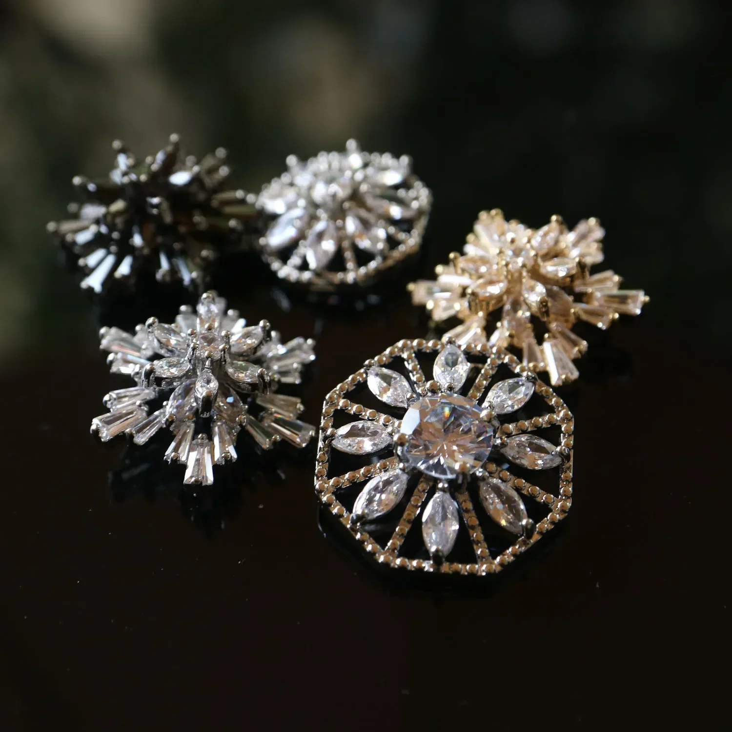 5pcs/lot Shining crystal star buttons Cubic zirconia button for shirt Decorative CZ sewing   cashmere Knit cardigan