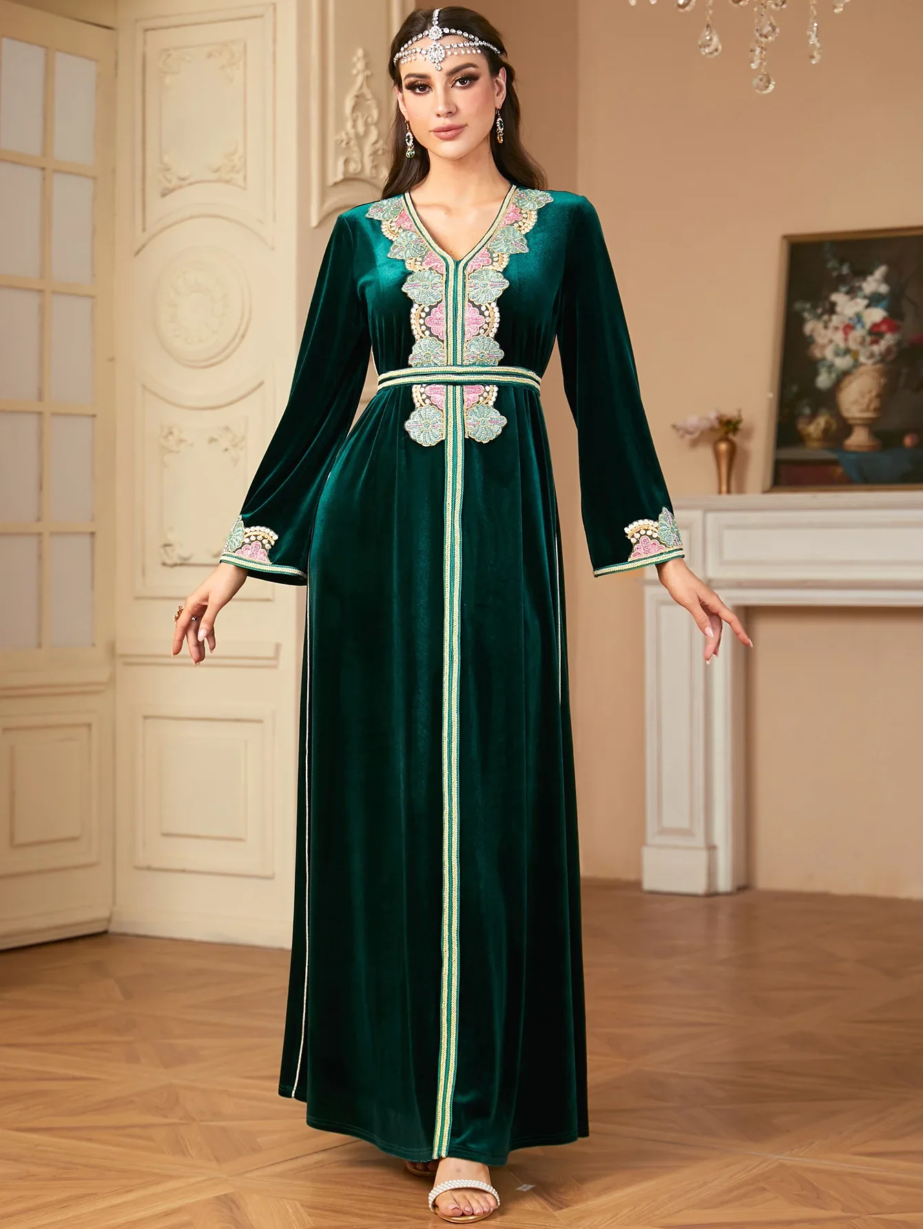 Eid Muslim Velvet Dress for Women Party Dresses Sashes Embroidery Jalabiya Arab Abaya Vestidos Long Robe Morocco Ramadan Kaftan