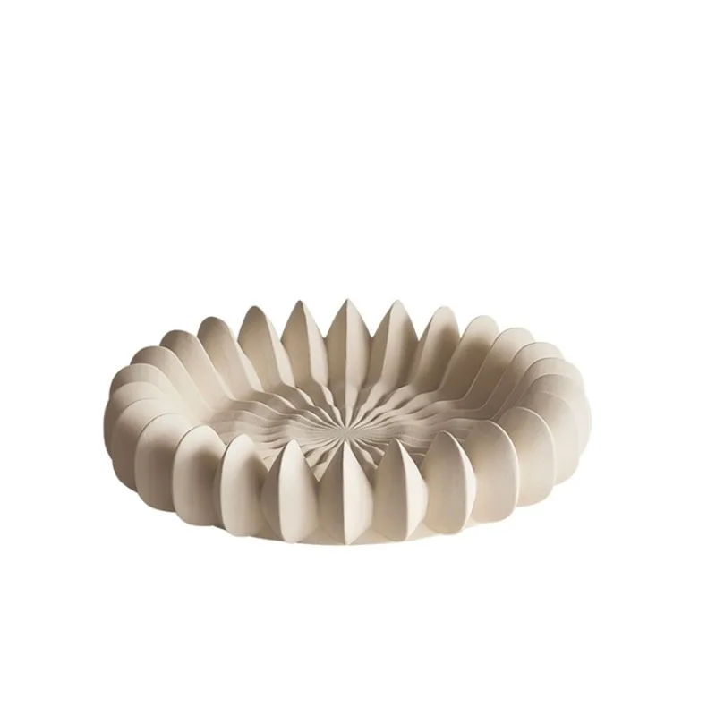 French medieval black and white irregular fruit plate, table top manual storage ornament in the hotel model room