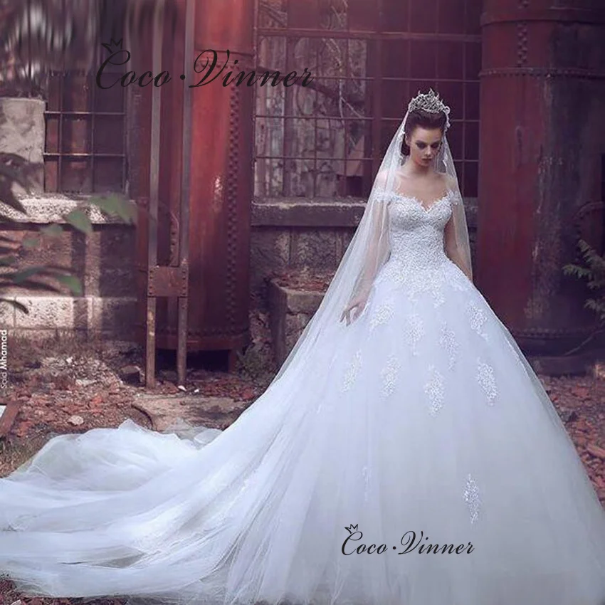 

Customized Europe Style Ball Gown Wedding Dresses Cap Sleeve Embroidery Appliques Lace Princess Bride Dress robe de mariee W0130