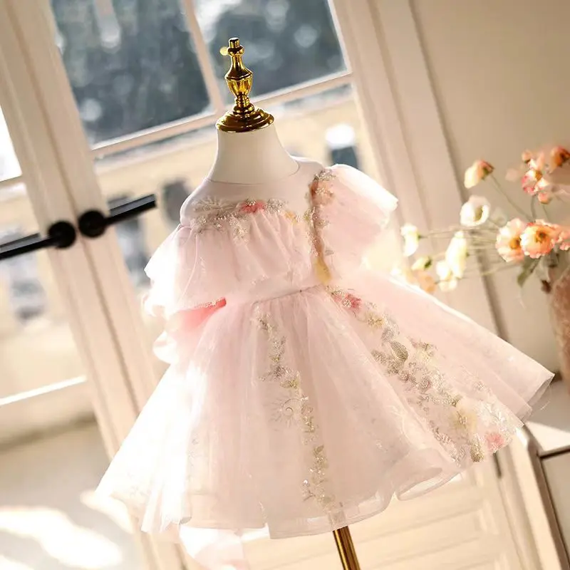 فستان Dreamy Vow J472 أنيق وردي للفتيات الصغيرات مع فيونكة للأطفال 1st لحفلات الزفاف وأعياد الميلاد وحفلات العطلات بطول الركبة #2