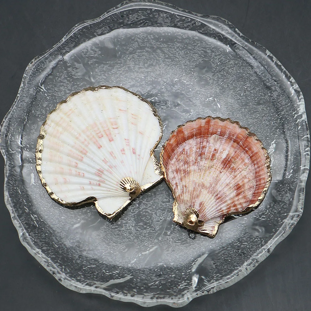 Natural Reddish-Brown Scallop Shell Pendant Handmade Gold-Plated Edge Shell Charm 2pcs for DIY Vacation-Style Jewelry Gifts