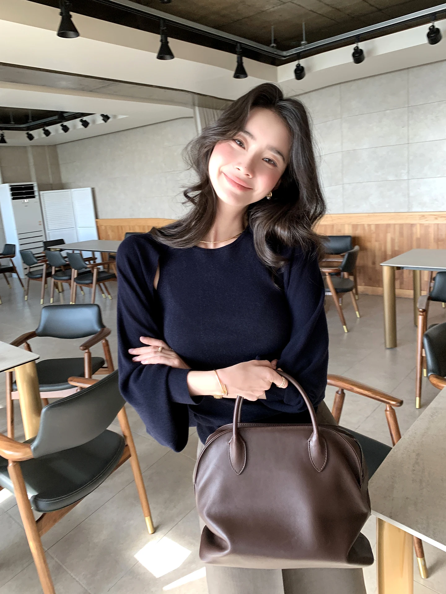 

Комплект LIYSENIOR: Элегантный женский костюм-двойка с длинным рукавом, осенняя коллекция, удобный комплект с внутренним жилетом