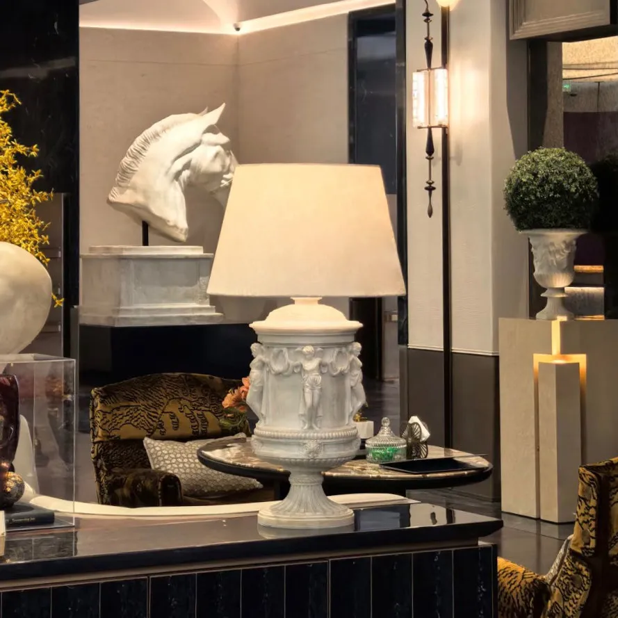 

French carved ornaments, desk lamps, sculpture sales offices, hotel islands, entrances, living rooms, artistic home