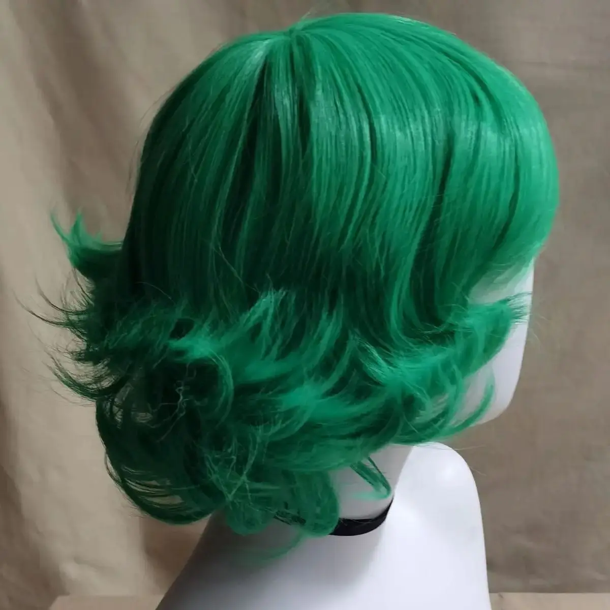 شعر مستعار تنكري لشخصية One-Punch Man Anime Tsundere Loli Tornado - شعر مستعار من الألياف الاصطناعية باللون الأخضر