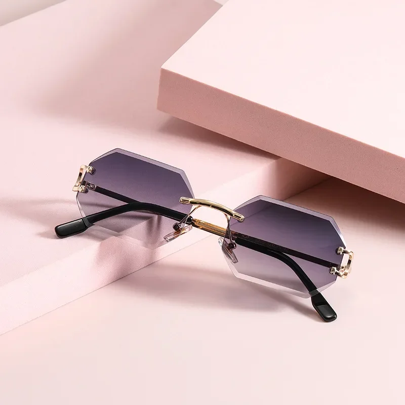 

Fashion Vintage Rimless Polygon Sunglasses Women Men Luxury Brand Designer Popular Travel Small Frame Sun Glasses Sexy Ladies