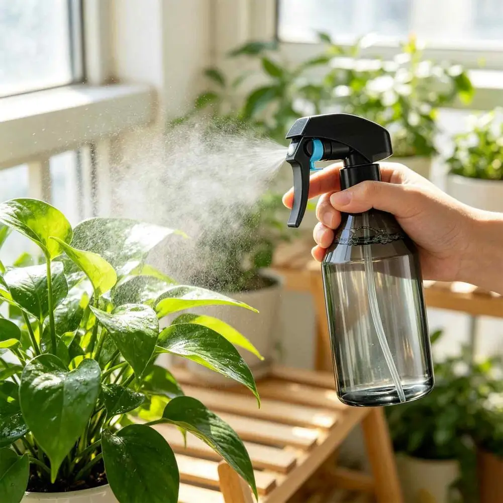 300ml Capacity Portable Transparent PET Spray Bottle Fine Atomization Nozzle Refillable Dispenser for Home Garden Daily Use