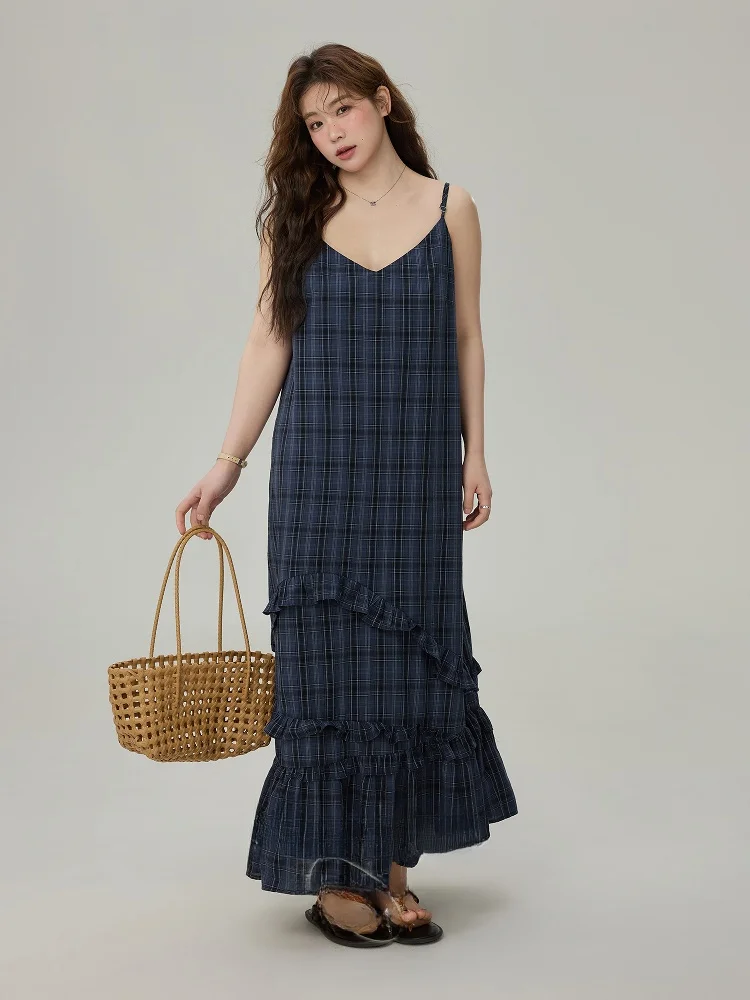 

plus Size Women's V-Neck Long Sleeveless Gingham Print Maxi Dress with Pleated A-Line Skirt High Waist Cover-Up Slimming Dress