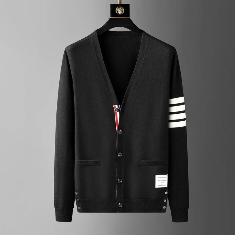 High end brand knitted cardigan men\'s spring and autumn new classic stripe trend Korean casual side slit V-neck sweater coat