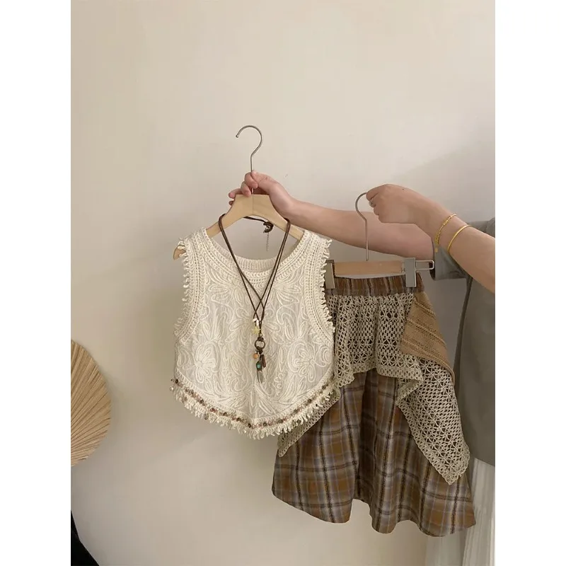 

Girls Summer New retro Crochet Vest Top Bohemian Ethnic Style Hollow Spliced Half Skirt Two Piece Set