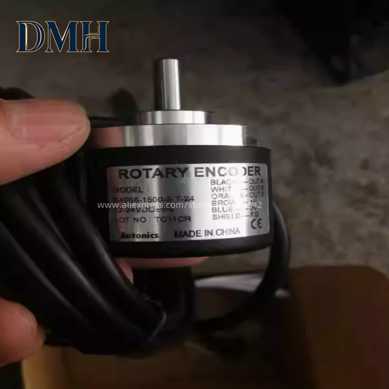 

Новый энкодер Dmh E40S6-1500-3-T-24, 1 шт.