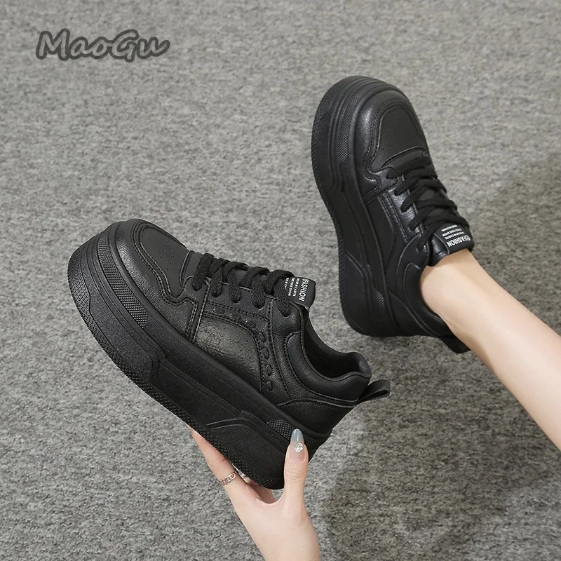 身長を伸ばすプラットフォーム ホワイトスニーカー 女性用 レ - Platform Sneakers Chunky のレビューと価格