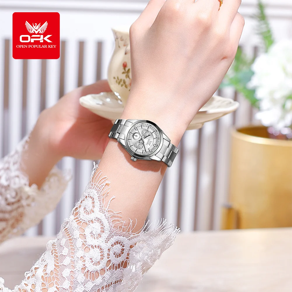 Женские Водонепроницаемые кварцевые часы в стальной полосе