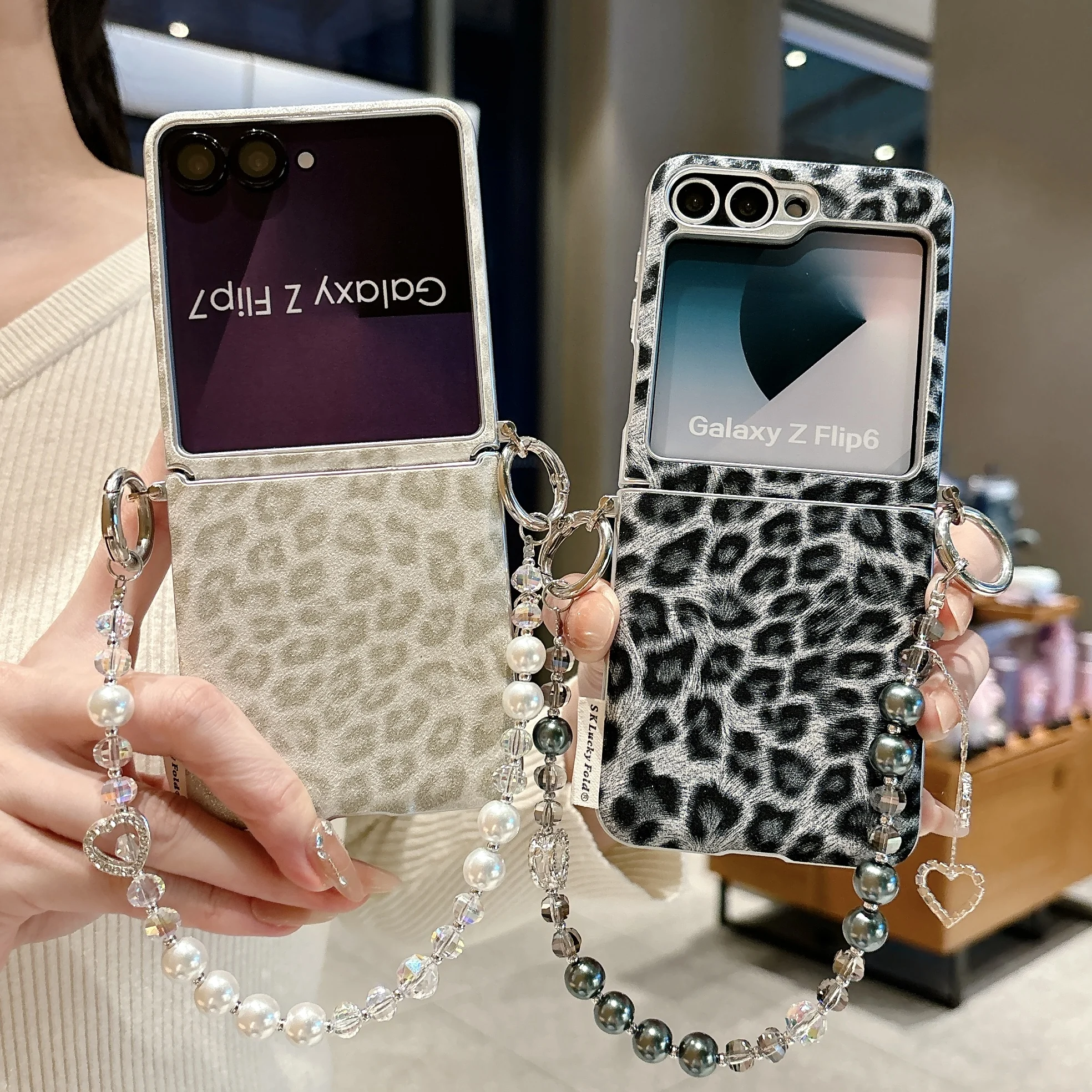 Glänzende Leopardenmuster-Handyhülle mit integriertem Scharnier-Seitenclip für Samsung Z Flip 7 Flip7 FE Galaxy Z Flip 6 5 Kamera-Schutzhülle