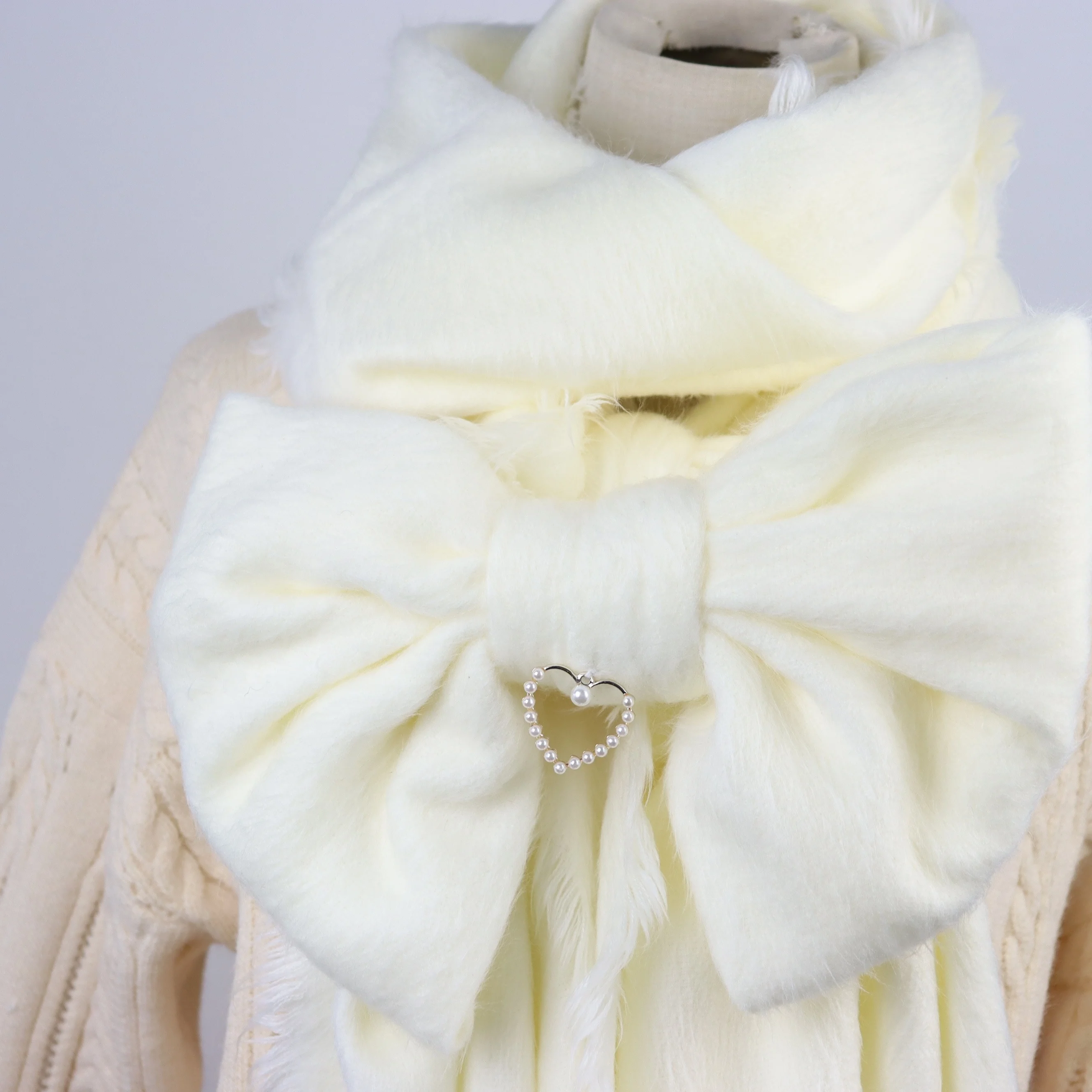 White Bow Scarf Women's Winter Warm Tassel Sweet Cute Girl Soft Waxy Wind Scarf Love Japanese