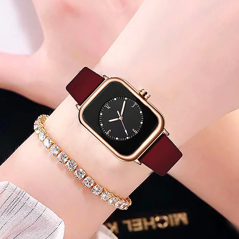 Luxury Ladies Bracelet Quartz Watch Women Watch Bracelet Set Dial Simple Leather Watch Fashion Business Wristwatches Student NEW