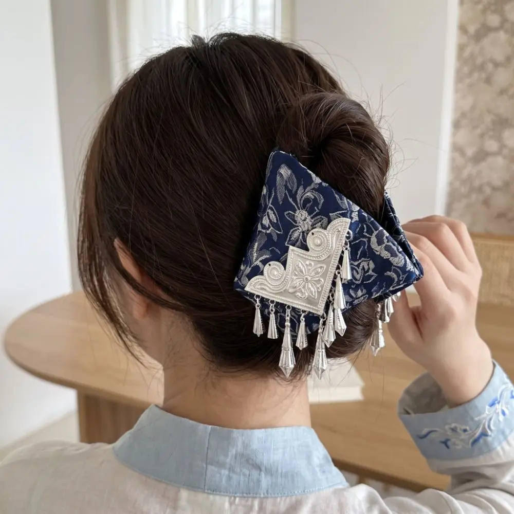 Cloth Satin Triangle Hair Claw Flower Large Ethnic Style Hair Clip New Chinese Style Fabric Silver Tassel Shark Clip