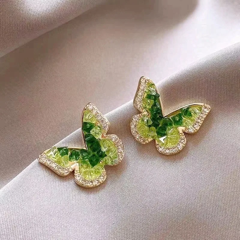 Orecchini a farfalla in cristallo verde sfumato per le donne Temperamento Strass Orecchini a bottone Eleganti gioielli carini Regalo per feste Сubьги