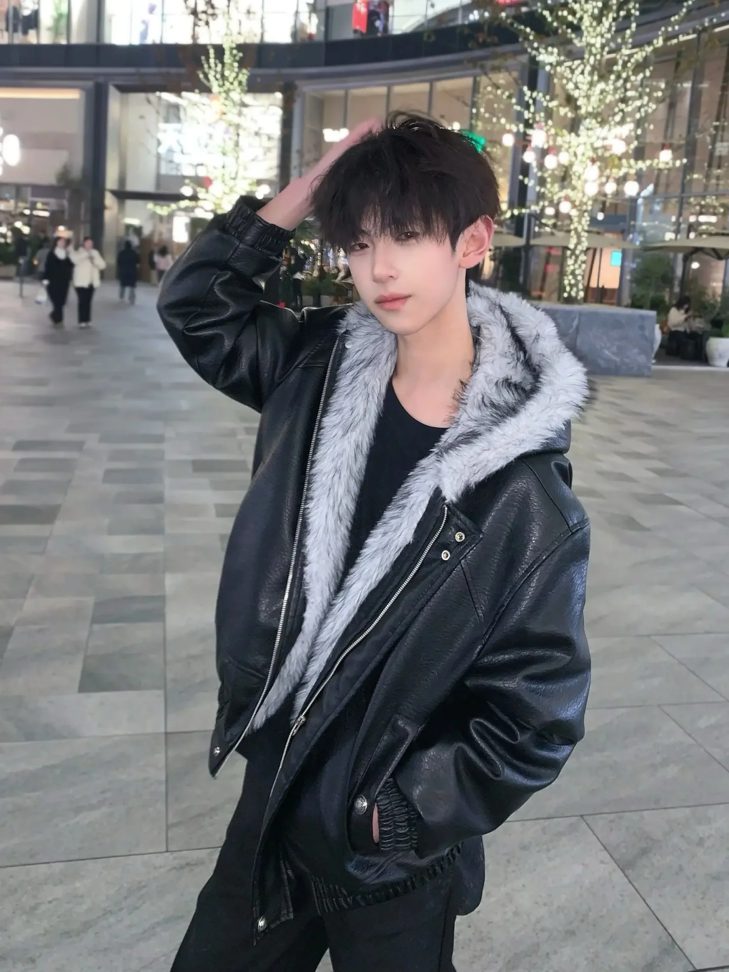 

Мужская зимняя куртка Thiened Wolf King Mountain Eagle из хлопка с подкладкой из искусственной кожи и интегрированным мехом, серебристая