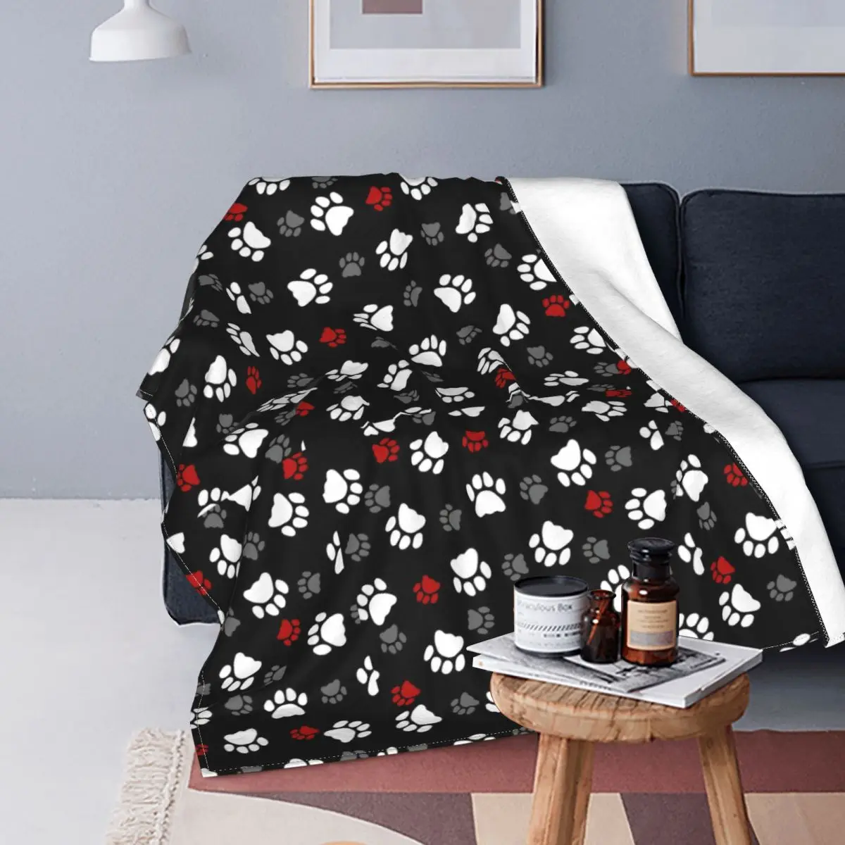 Cute Paw Blanket Cover Flannel Cat Dog Lightweight Throw Blanket for Bedding Couch Bedspread