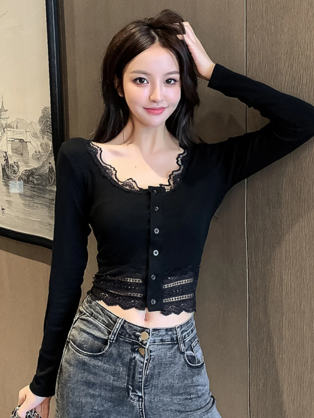 women's-lace-v-neck-short-sleeve-long-sleeve-t-shirt-base-shirt-inner-wear-sexy-autumn-new-arrival-fashion-top-quality-material
