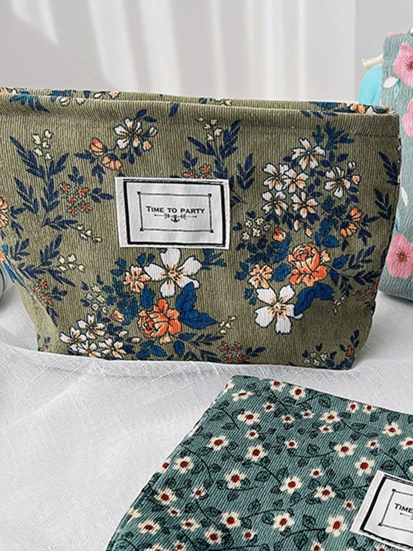 Olive Green Zipper Closure Cosmetic Bag With Flower Print Vintage Pattern Corduroy Makeup Bag Multifunctional Portable Pouch