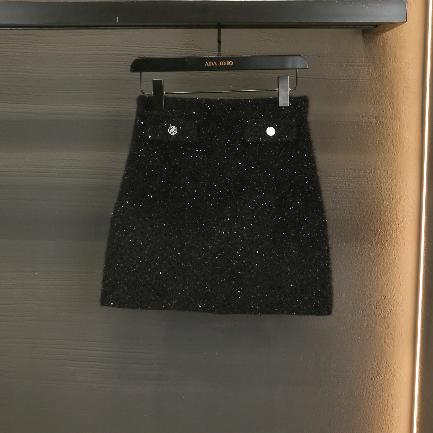 

Зимняя юбка MaSandeS 2023: облегающая, сексуальная, из блестящей шерстяной ткани, фасон А-силуэт, однотонная, для офиса