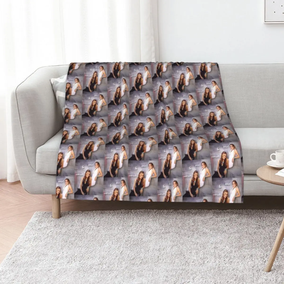 Mary Kate and Ashley olsen cute Throw Blanket Reusable Durable Soft Blanket for All Seasons