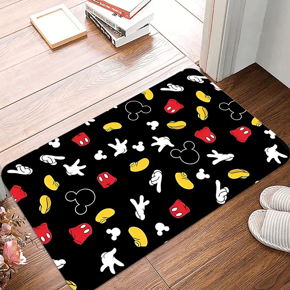 

MINISO Disney Mickey Mouse Door Mat Polyester Bedroom Bathroom Entrance Doormat Kitchen Rug Indoor Outdoor Home Decor Carpet