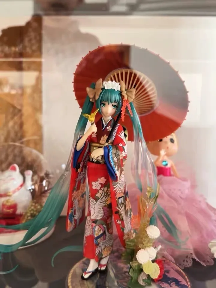 23cm Anime Hatsune Miku Figure Kimono Dress Up Model Standing Umbrella Doll Toy Gift Collection Action Figure Decoration Model