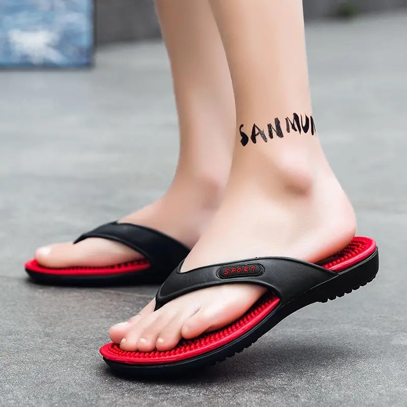 

Men's Flip Flops 2026 New Summer Beach Sandals Anti-Odor Non-Slip Thick Sole Outdoor Wear-Resistant