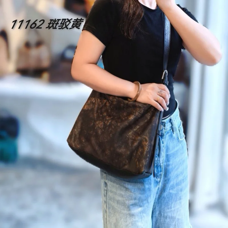 

High-Quality Vintage Style Tanned Cowhide Leather Tote Bag Single Shoulder Slouchy Crossbody Bag Lazy Design 2025 Fashion Trend
