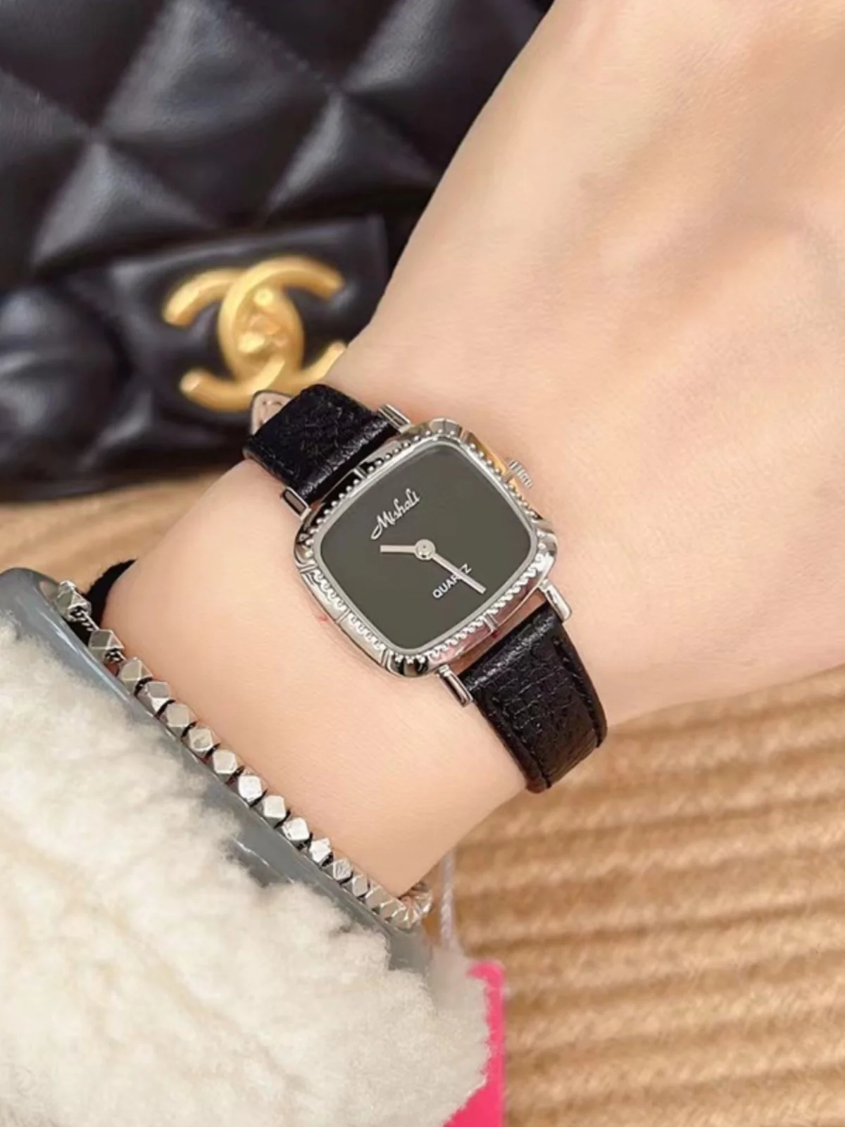 New Elegant Ladies Watch Fashion Retro Trend Automatic Waterproof Temperament Quartz Women's Watch Birthday Gift