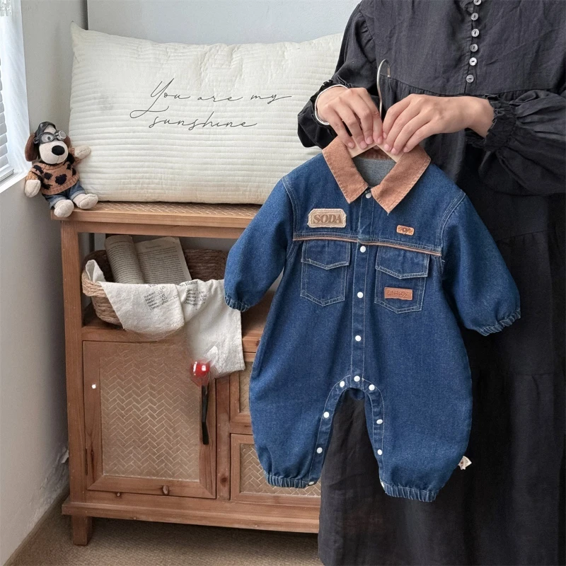 

2025 New Autumn/Winter Baby Cowboy Splicing Brown Collar Fashionable Outerwear Crawler