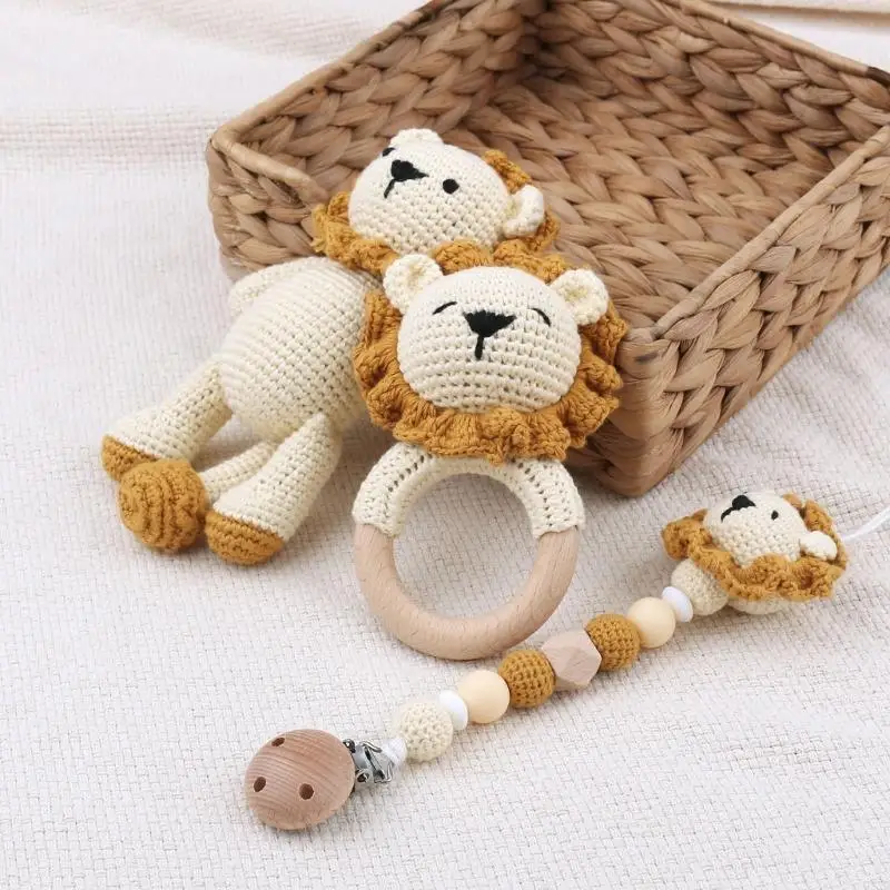 Q22d Baby Pacifier Clip Crochet-Lion Doll Dollable Leafle Bell-Bell Soother Toy