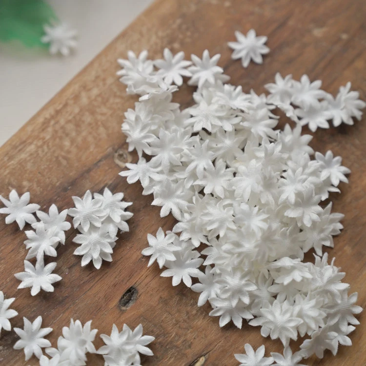 100 Stück/Packung.1,2CM Satin-Blütenblätter DIY 3D-Blume. Handgefertigte Dekorative Blumenstücke für Hochzeitskleider und Schleier-Accessoires RS24505 – Detail 4