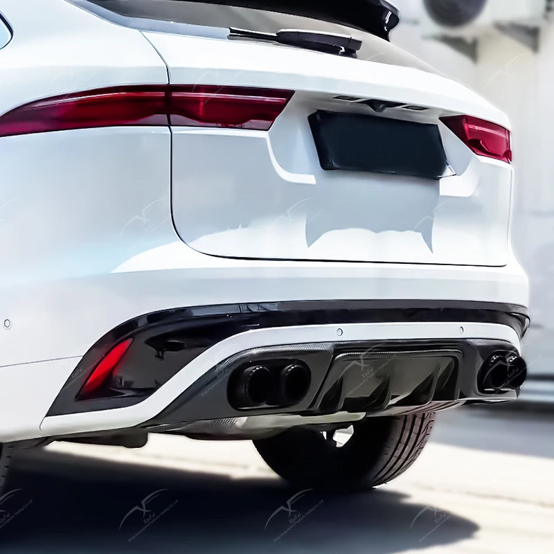 Suitable for Jaguar F-PACE2021-2024 carbon fiber vehicle rear spoiler four exhaust rear diffuser rear fender