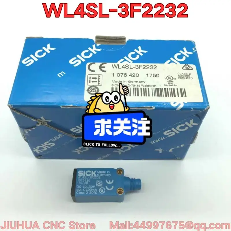 New WL4SL-3F2232 photoelectric sensor