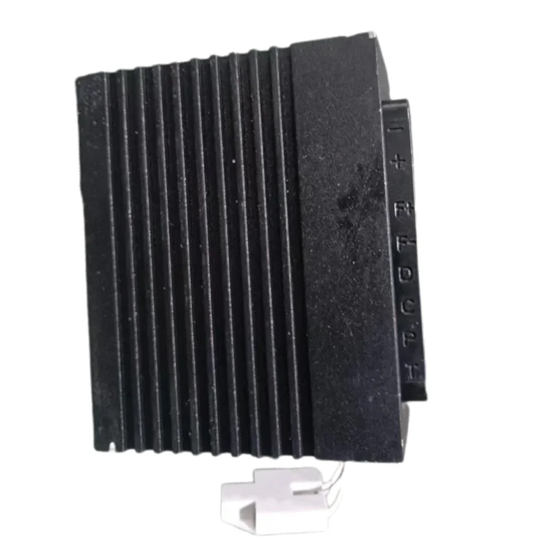 Suitable for ZY-CC100C12/24V-C3/C2 DZL35 car refrigerator variable frequency compressor drive module