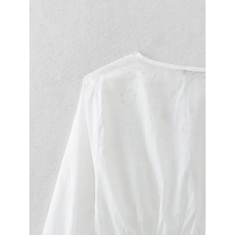 Elegant Blouses For Women 2024 Deep V-neck Cotton White Embroidery Feminine Blouse Summer Long Sleeve Women\'s Shirts