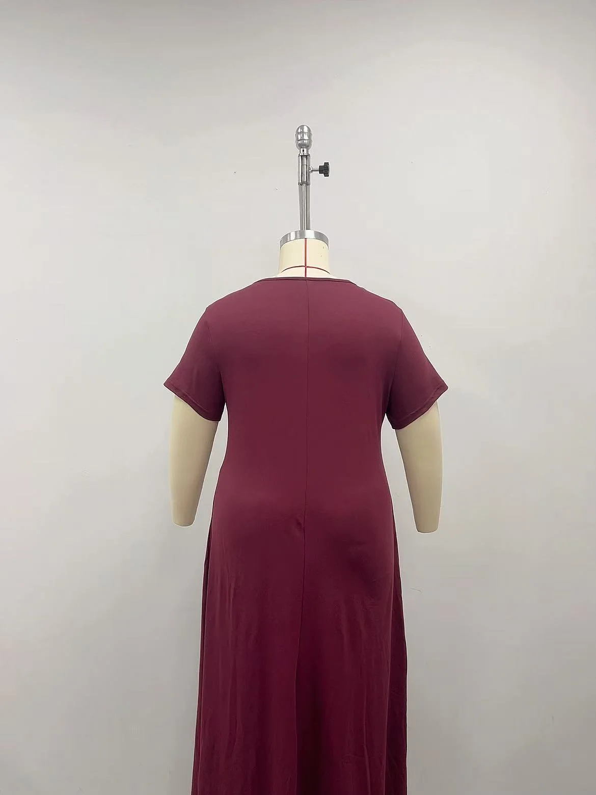 Długa sukienka na wiosnę i lato, gładka, z okrągłym dekoltem, krótkim rękawem, luźna, w stylu casual.