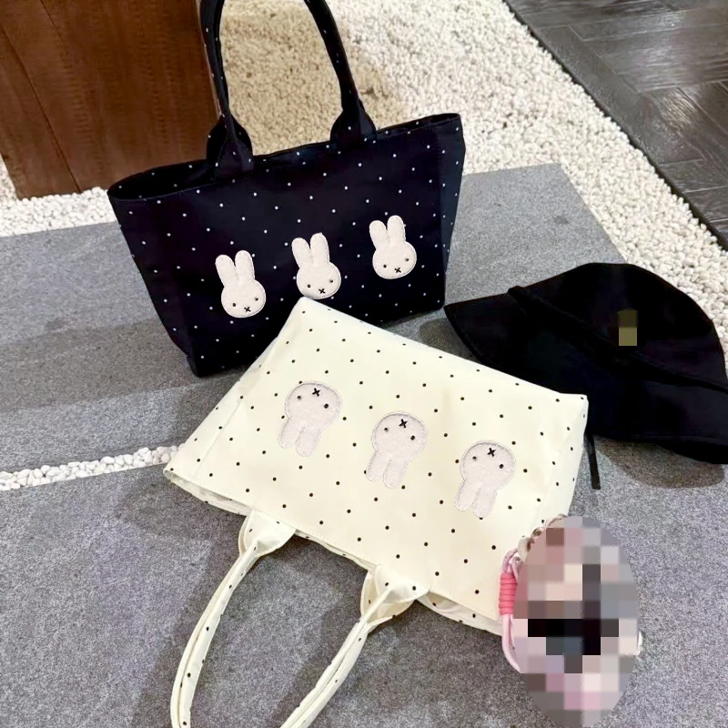 ميفي Kawaii أبيض وأسود البولكا نقطة حمل حقيبة المدمجة ركاب حقيبة يد للنساء والمراهقين لطيف الأرنب 2025 جديد Ins خفيف الوزن