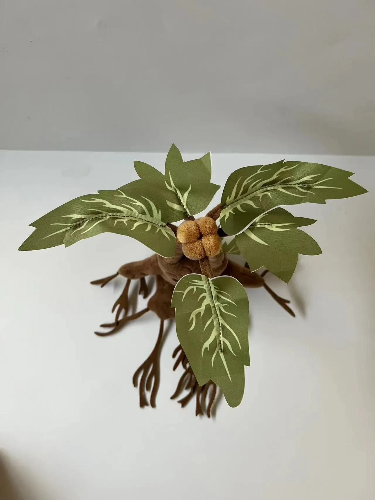 35cm Mandrake peluche cartone animato morbido farcito Anime peluche bambola per regalo di natale decorazione della casa fan raccogliere regalo