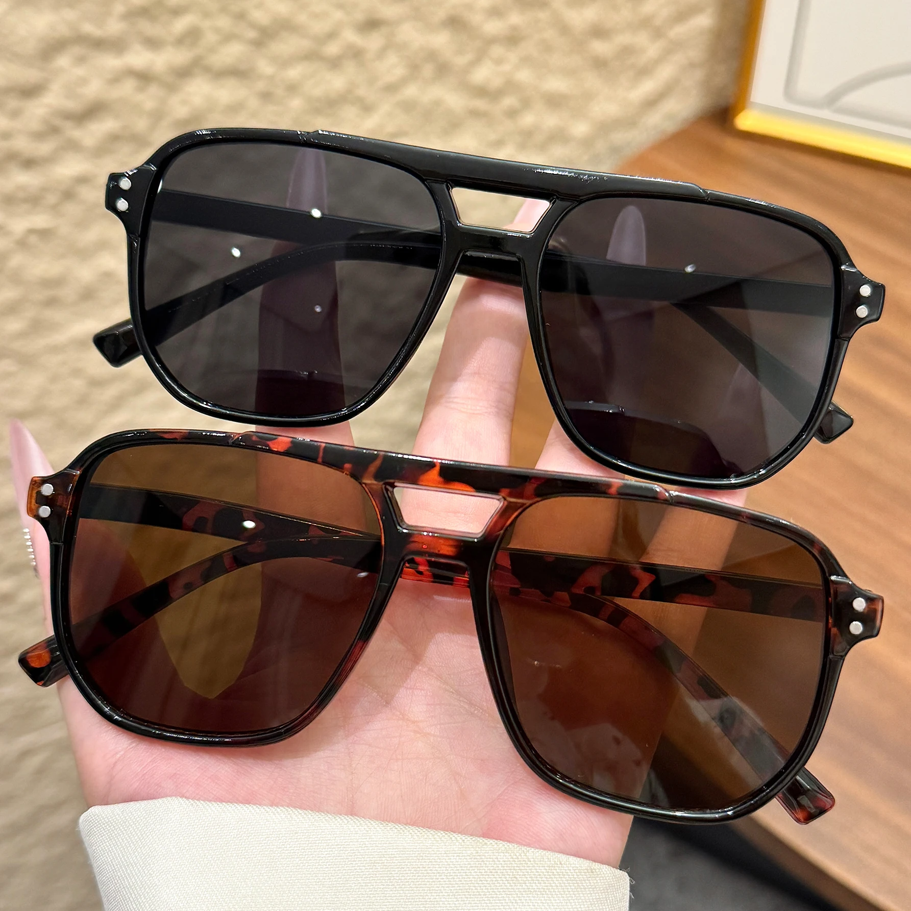 2er-Set Quadratische Sonnenbrillen für Damen und Herren, Retro Polygon Sonnenbrillen, Schwarze Vintage Mode Damen Sonnenbrillen, Doppelbalken-Brillen