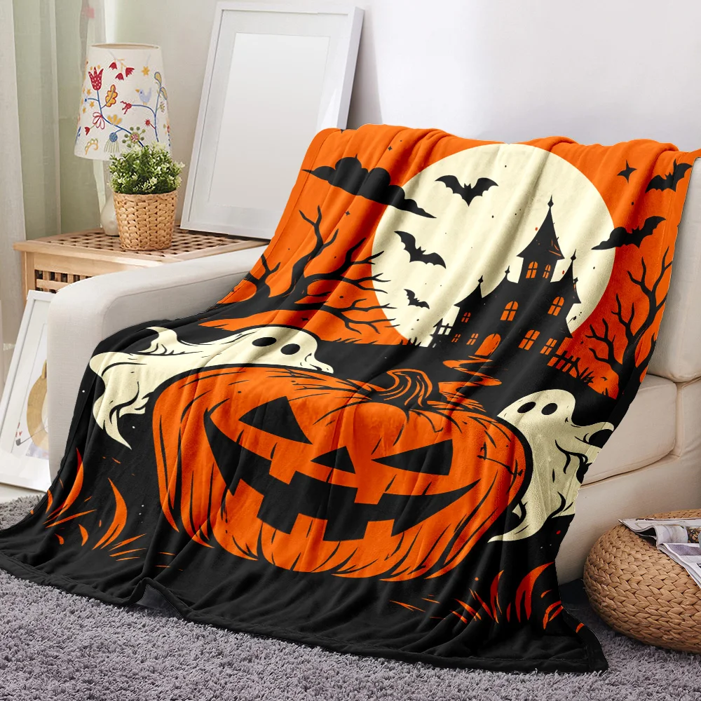 1PC Halloween Pumpkin and Haunted House Print Blanket-made of soft plush flannel, perfect for sofas, beds or loungers. It is ide