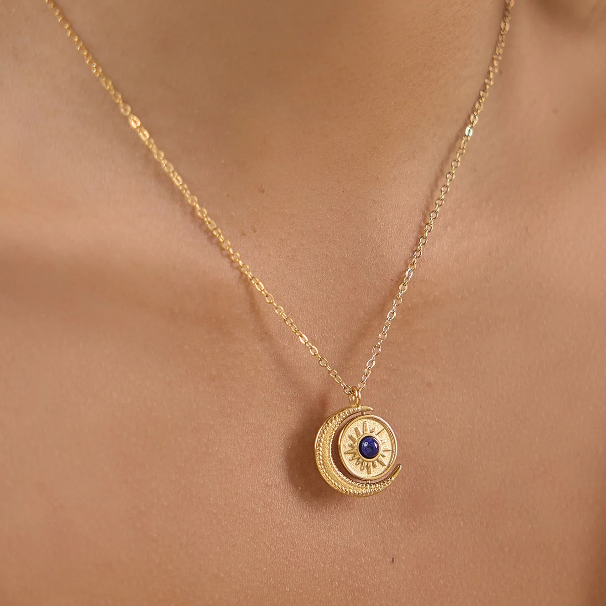 High End Rotatable Lapis Lazuli Stone Necklace For Women Unique Dainty Gold Plated Titanium Steel Anti Fade Clavicle Jewelry