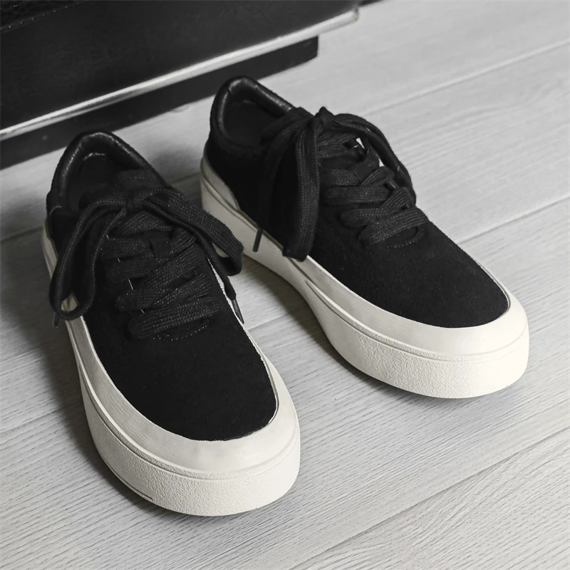 Skateboard Platform Sports Shoes Casual Sneaker Sports and Leisure Male Sneakers Loafers Ventilate Wear-resistant Canvas New