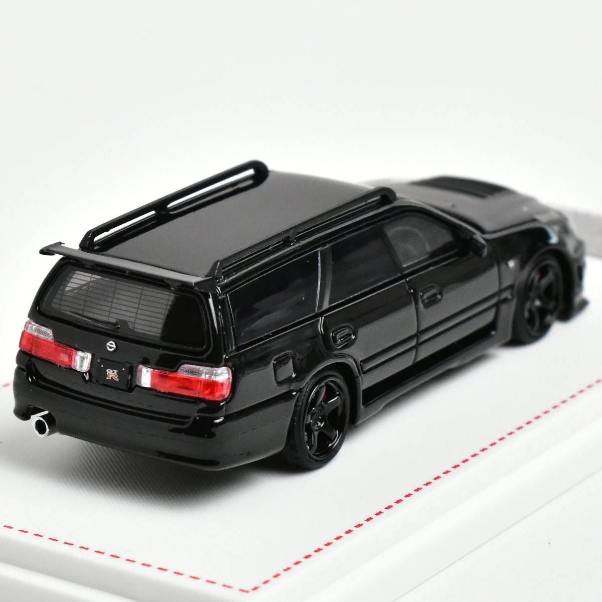 

Литая под давлением модель автомобиля Focal Horizon FH 1:64 Awesome 260RS Stagea R34 Display